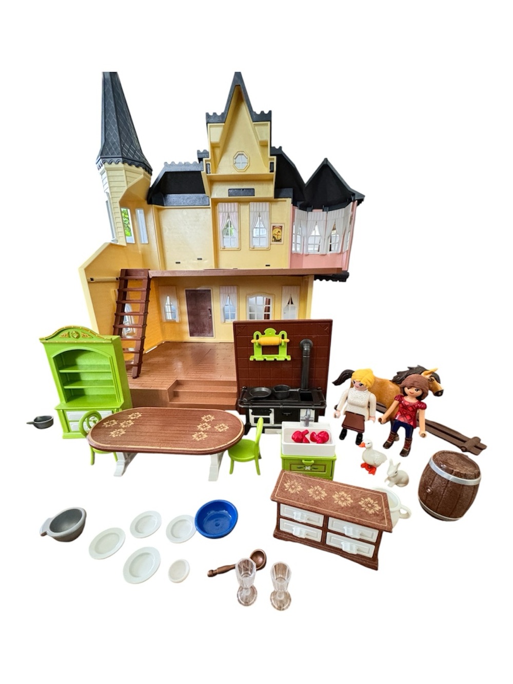 Playmobil Spirit Riding Free Lucky's Happy Home Playset (9475) - Picture 9 of 11